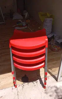 صندلی بدون پشتی