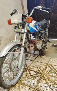 هندا ۱۲۵ مزایده