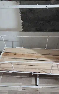 گهواره اهنی محکم