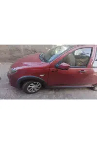 کوییک r - زرشکی ، مشکی
