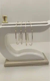 دو عدد النگوی گم شده