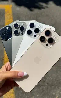 رنگ Gold آیفون 16طرح اپل camera zoom