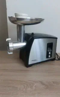 چرخ گوشت دستی