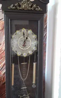 ساعت ایستاده چوبی