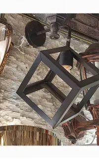 3 عدد دیوار کوب مکعب در حد نو و سالم قیمت مناسب