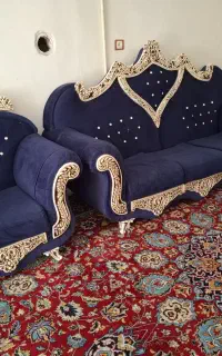 مبل تمیز ومرتب ب همراه میز عسلی