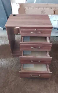 میز مدیریت ام دی آف زد خش سه عدد صندلی دو عدد سینگ