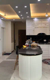 مصطفی خمینی،خ مطهری/ ۱۴۵ متر/ رو به نما/ فول و خام