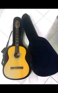 گیتار والنسیا اصل مدل vc۴۰۴