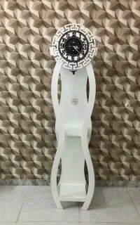 ساعت ایستاده مدرن