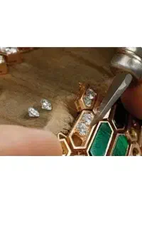 گوهرتراشی و فروش طلا و گوهرشناسی یاد بگیر