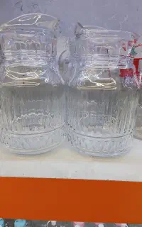 لاکی و بلوری