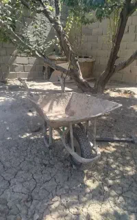 فرغون سالم با لاستیک در حد نو ...
