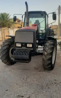 تراکتور والترا سنگین ۸۴۰۰