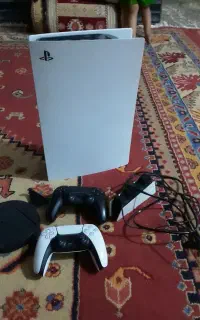 دستگاه ps5 در حد نو