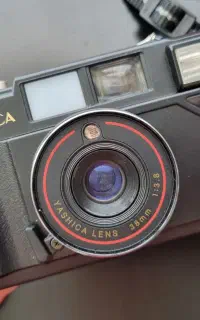 دوربین YASHICA MF2