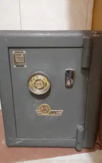 گاوصندوق قدیمی و سنگین کاوه