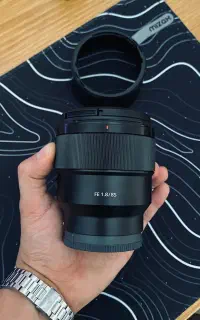 لنز 85mm f1.8