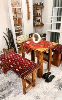 میز و صندلی چوبی مناسب فضا سنتی