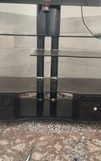 میز تلویزیون شیشه ای