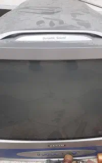 تلویزیون ۲۱ اینچ سالم