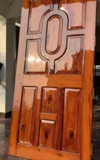 رنگکاری چوب به صورت حرفه ای  و قابل مقایسه