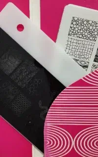 وسایل کــاشت نــاخن