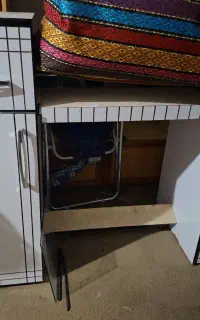 فروش میز کامپیوتر و تشک باهم