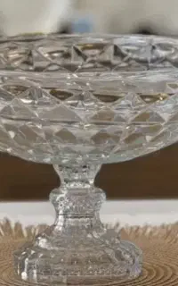 میوه خوری پایه دار
