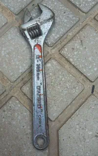 آچار قدیمی ۱۲ اینچ