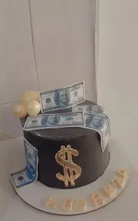 انجام انواع کیک تولد وکیک خیس