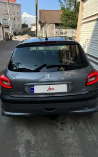 ۲۰۶ تیپ ۵ مدل ۹۰ تمیز