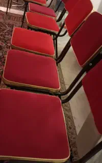 ۳‌مدل‌صندلی‌قدیمی‌‌در‌حد‌نو‌‌وتمیز وسبک‌‌وراحت‌