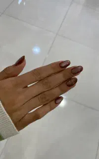کاشت ناخن (تخفیف ویژه برای مراجعین جدید )