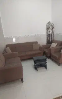 مبل ۷ نفره وعسلی وساعت طرح برنزه
