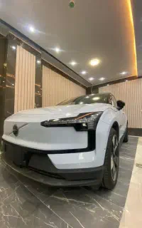 ولوو ex30