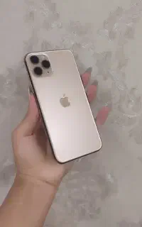 آیفون ۱۱ پرو تمیز