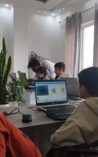 آموزش تخصصی برنامه نویسی ویژه نوجوانان