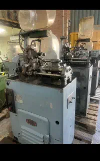 خدمات‌ وماشین کاری قطعات سری تراشی وتعمیرات دستگاه