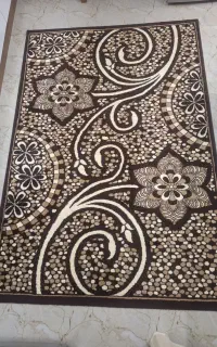 یک عدد فرش ۹ متره و یک عدد۴ متره و ۲ عدد ۳ متره