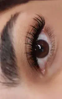 تخفیف اکستنشن مژه و کاشت هیدن