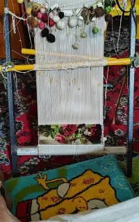 فرش بافی در حد شهر جم
