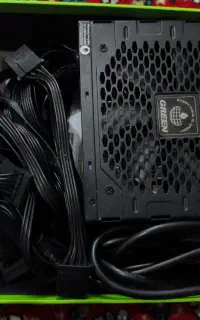 پاور کامپیوتر گرین GP700A-GED