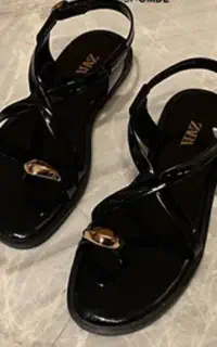 صندل نو هستش سفارش دادم پسند نکردم