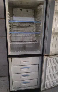 یخچال دو دره