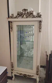 گنجه و آینه شمعدان