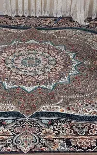 یه جفت فرش ۱۲  تمام نخ تمیز و خوش رنگ