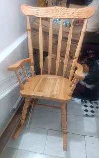 صندلی راکی در حد نو کم استفاده