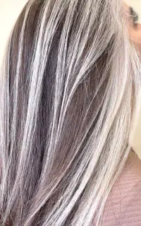 رنگ و کراتین و ناخن