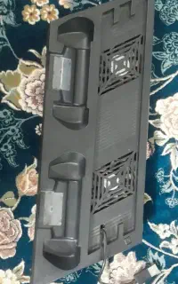 فن خنک کننده و شارژ دسته ps4 pro